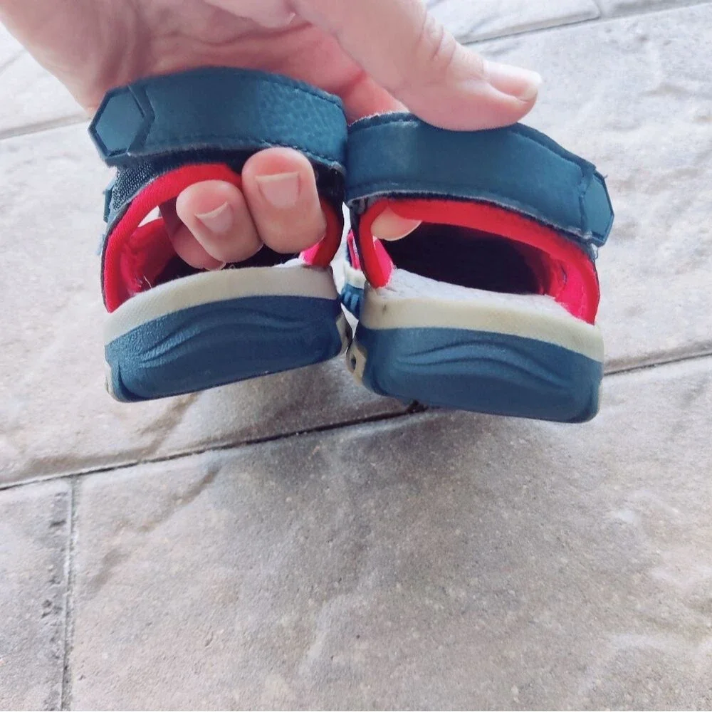 Dream Pairs fair size